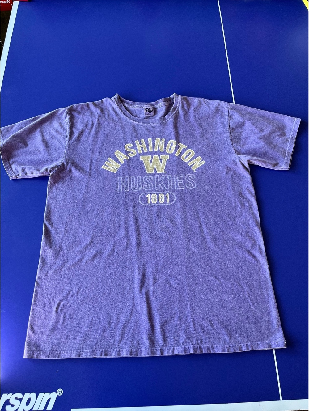 Vintage Look Washington Huskies 1861 Purple T-Shirt by Blue 84 Unisex L